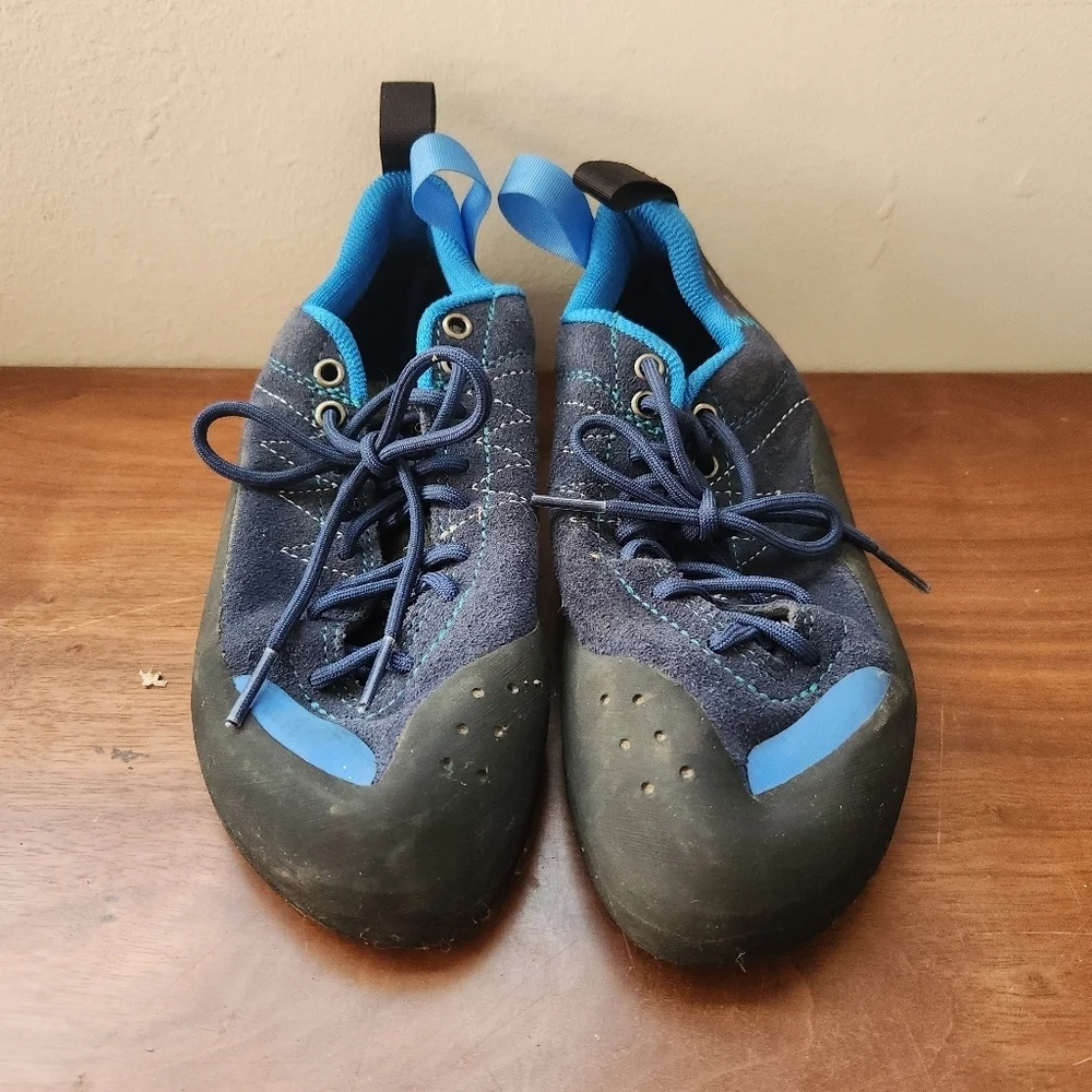 Climb X Men's Blue Climbing Shoes Lace Up 6.5